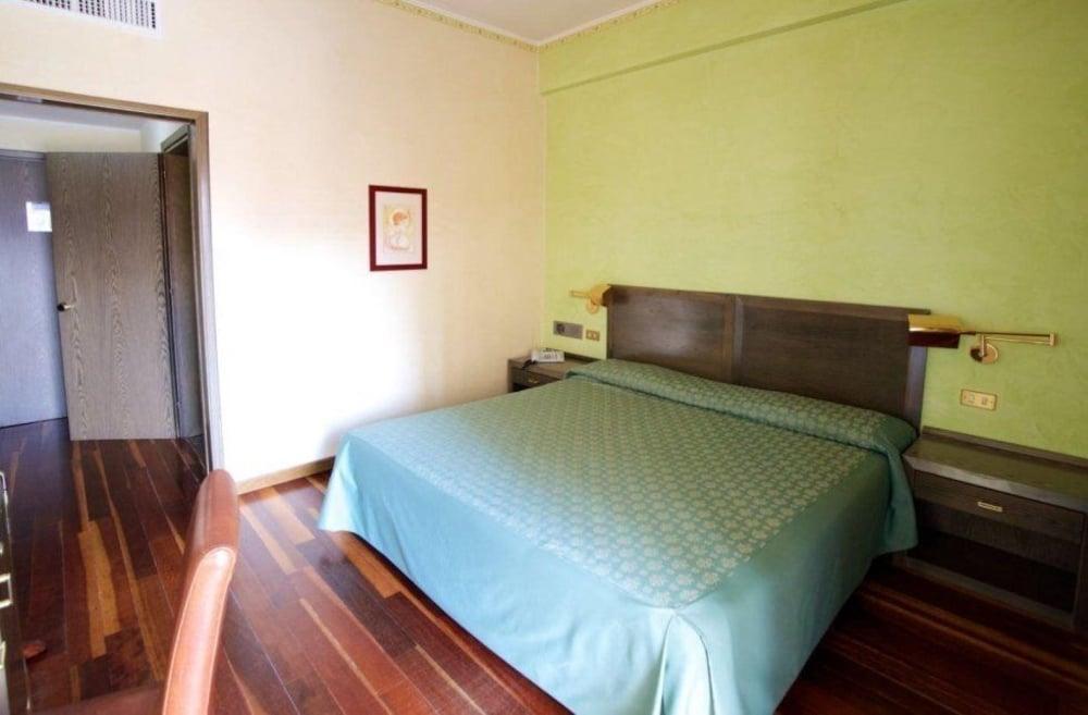 Astor Hotel Vintage Frosinone Zewnętrze zdjęcie